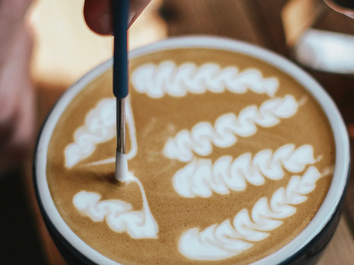 Emre Özkaya Eşliğinde Aktürk Mutfak ile Mythos Latte Art Challenge